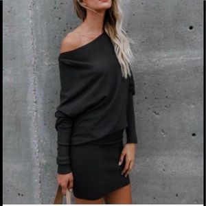 VICI OFF THE SHOULDER SWEATER DRESS (NWOT)